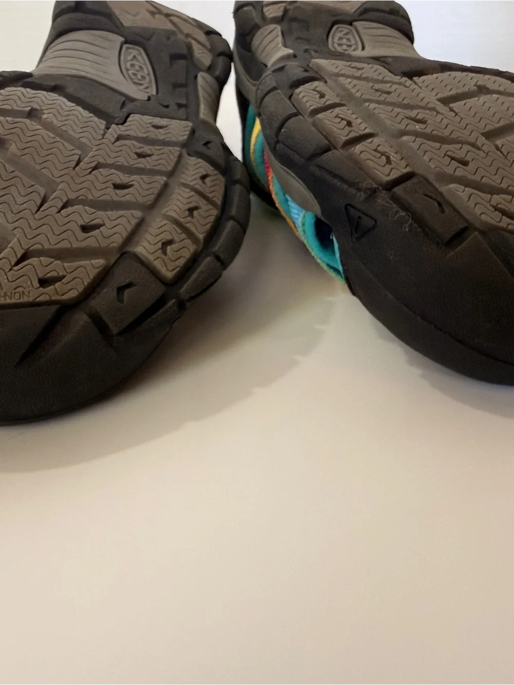 Keen Kids Multicolor Outdoor Sandals - Rainbow tie dye Straps